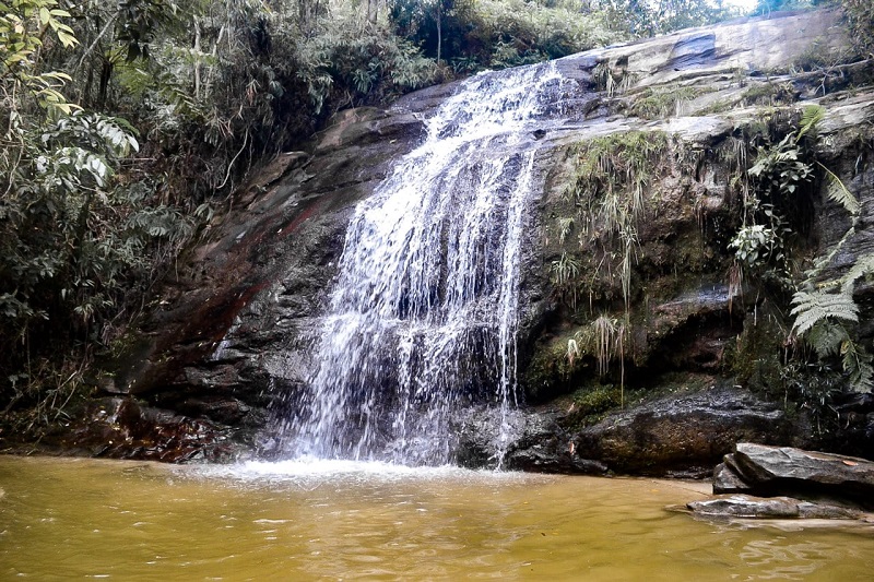 cachoeira-dos-namorados-em-lavras-novas-minas-gerais